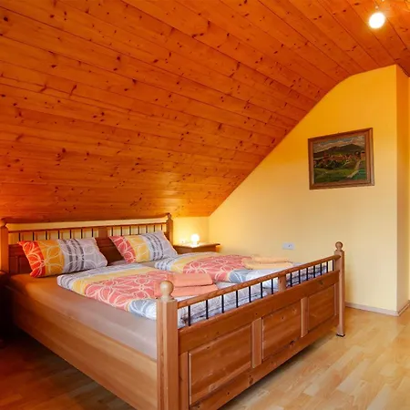 Apartment Schank